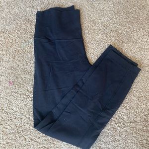 Black lululemon leggings